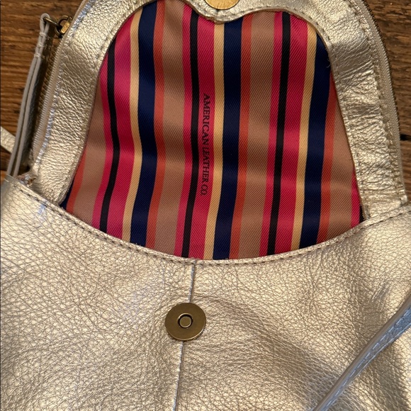 American Leather Co. Metallic Gold Women\'s Backpack